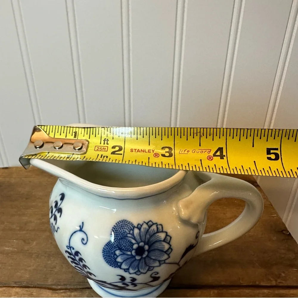 Blue Danube Japan Creamer - Meissen Blue Onion Motif